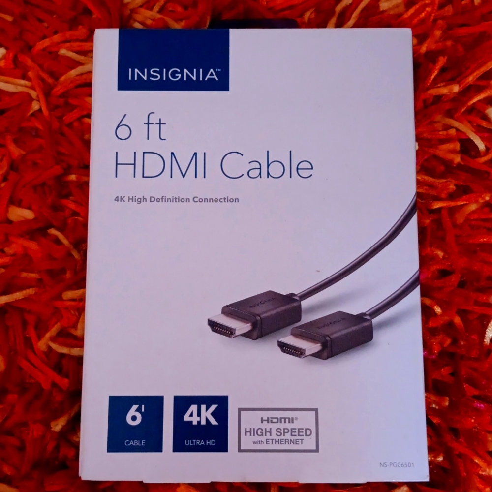 Insignia™ - 6' 4K Ultra HD HDMI Cable - Black